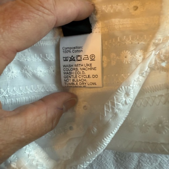 SHEIN White Eyelet crop top B34 - Picture 6 of 7